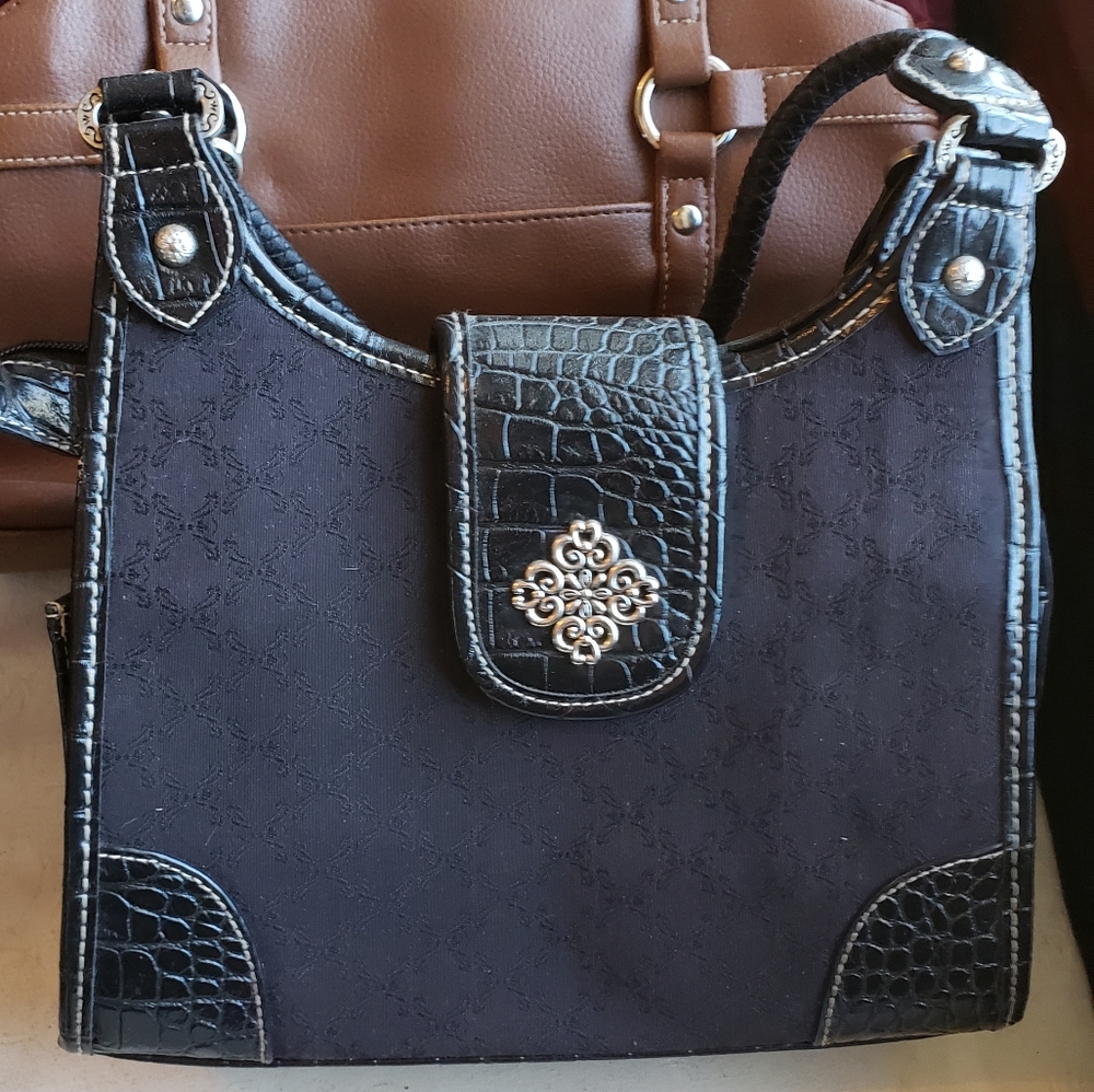 4 Womens Purses - Picture 2 of 5